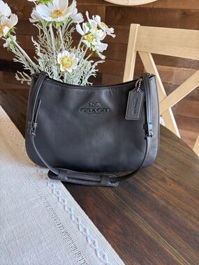 Coach Penelope in Black smooth Leather Shoulder Bag